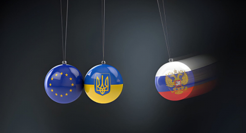 L'Europa finanzia la resistenza di Kiev e Mosca risponde con un'offensiva nella guerra cibernetica